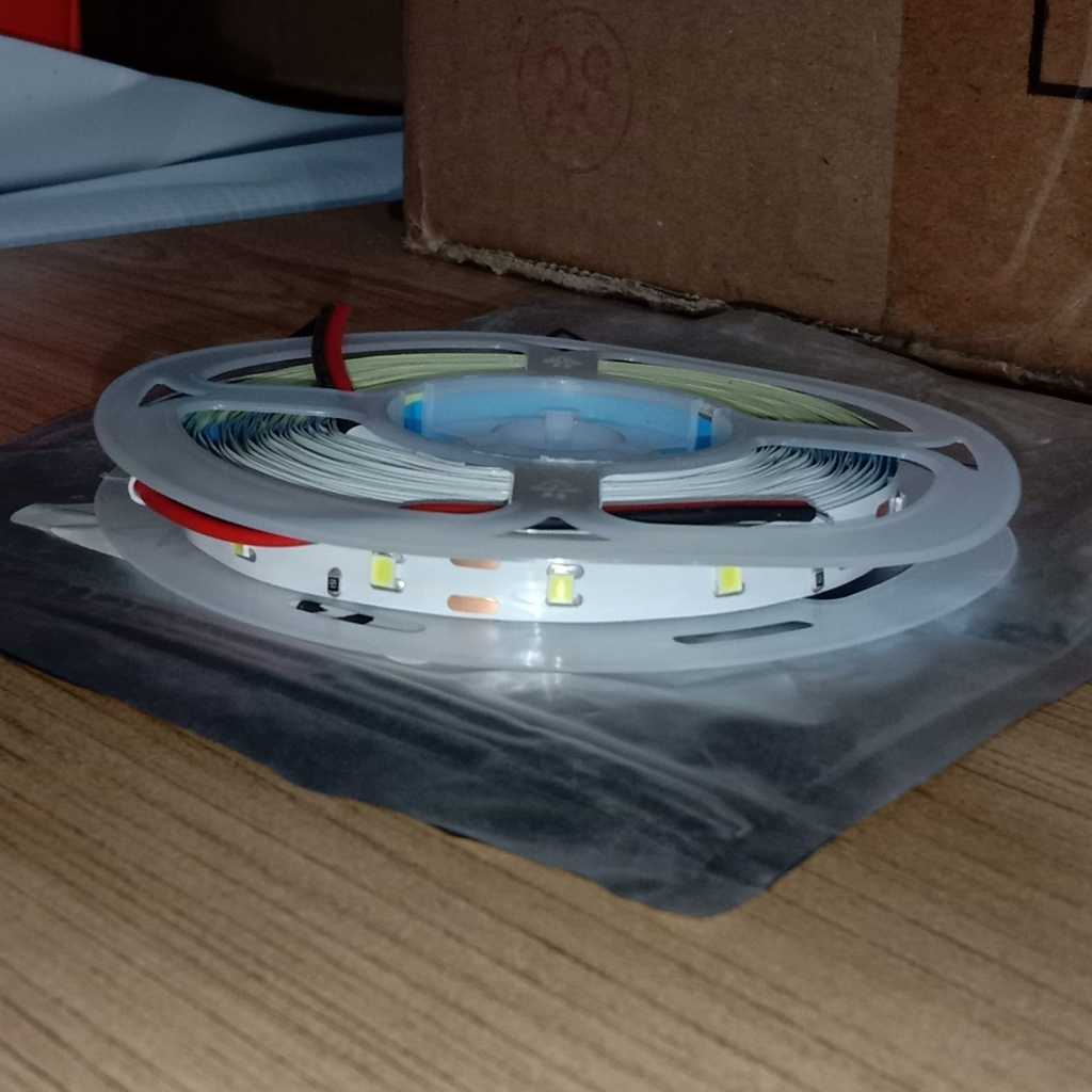 Seinz Lampu LED Strip warna putih (White)& kuning (WW)