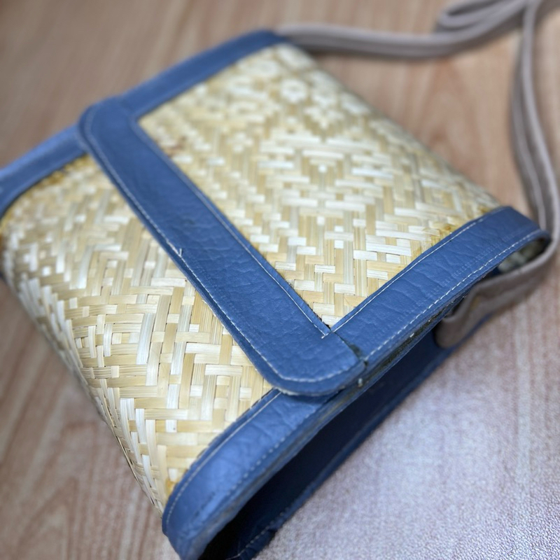 Tas Anyaman Kerajinan/ Tas selempang kerajinan