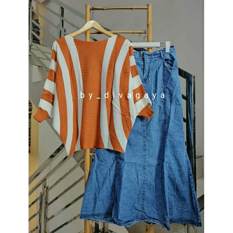 Setelan Wanita Jumbo Salma Atasan Batwing Rajut Rok Duyung Jeans Terbaru