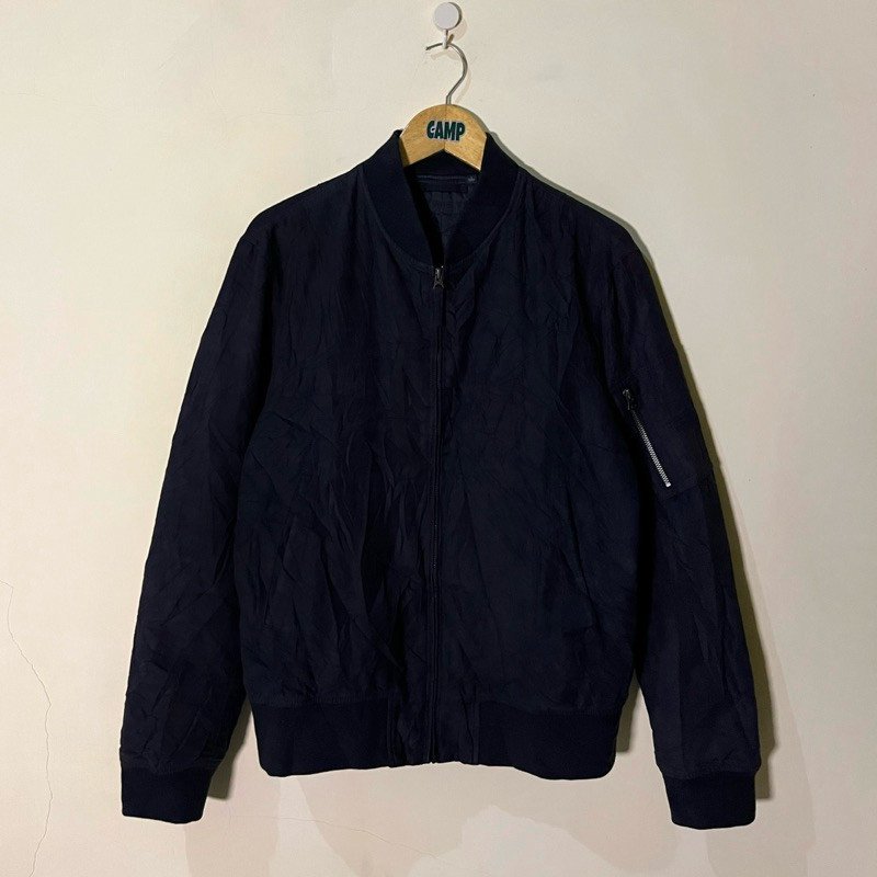 bomber uniqlo suede