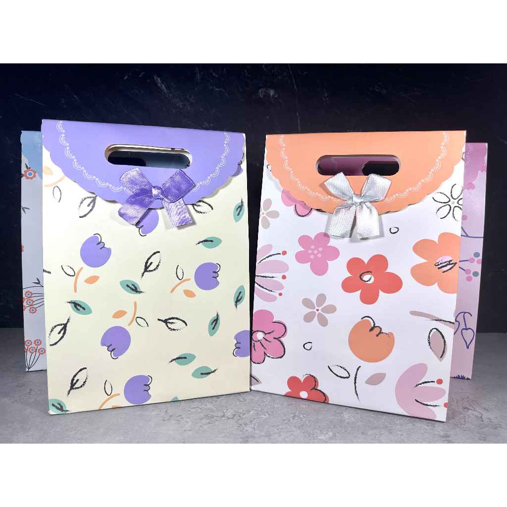 

(Lsn)PAPERBAG LYFD-915 S / PAPERBAG MOTIF BUNGA