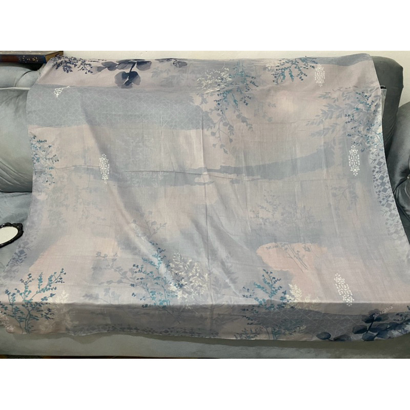 Preloved Elzatta Scarft Original Flower Bunga Jilbab Hijab Navy Biru Dongker Motif Syari Segiempat