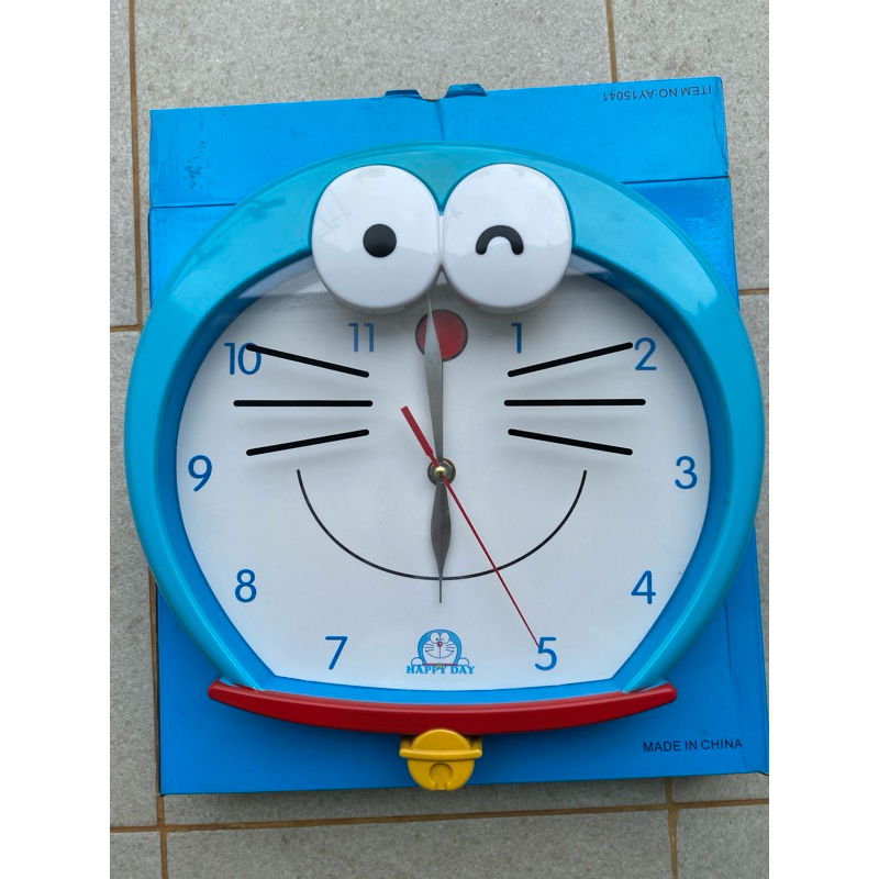 doraemon Jam dinding bentuk kepala doraemon