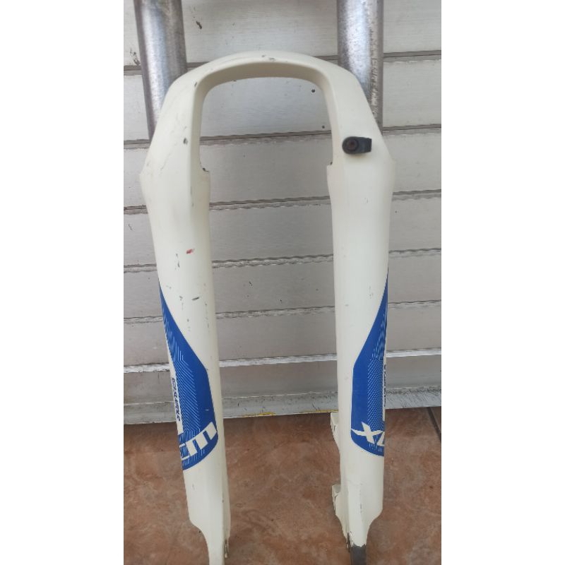 fork mtb 26 suntour xcm