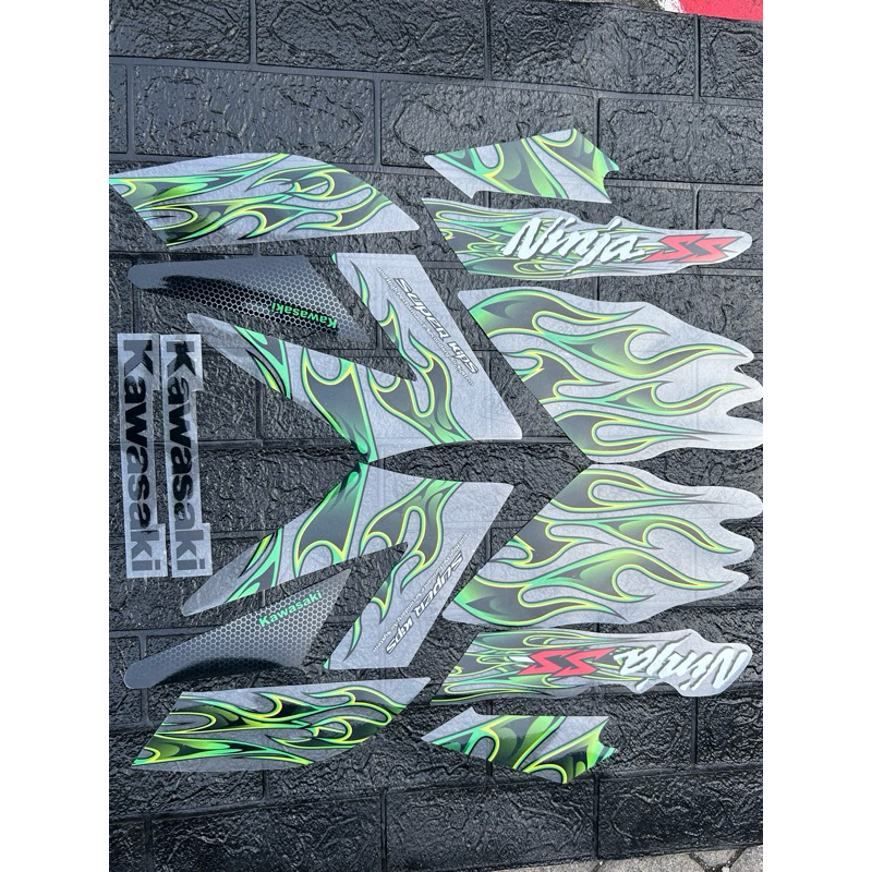 STRIPING STIKER NINJA SS CUSTOM API TRANSPARAN HIJAU