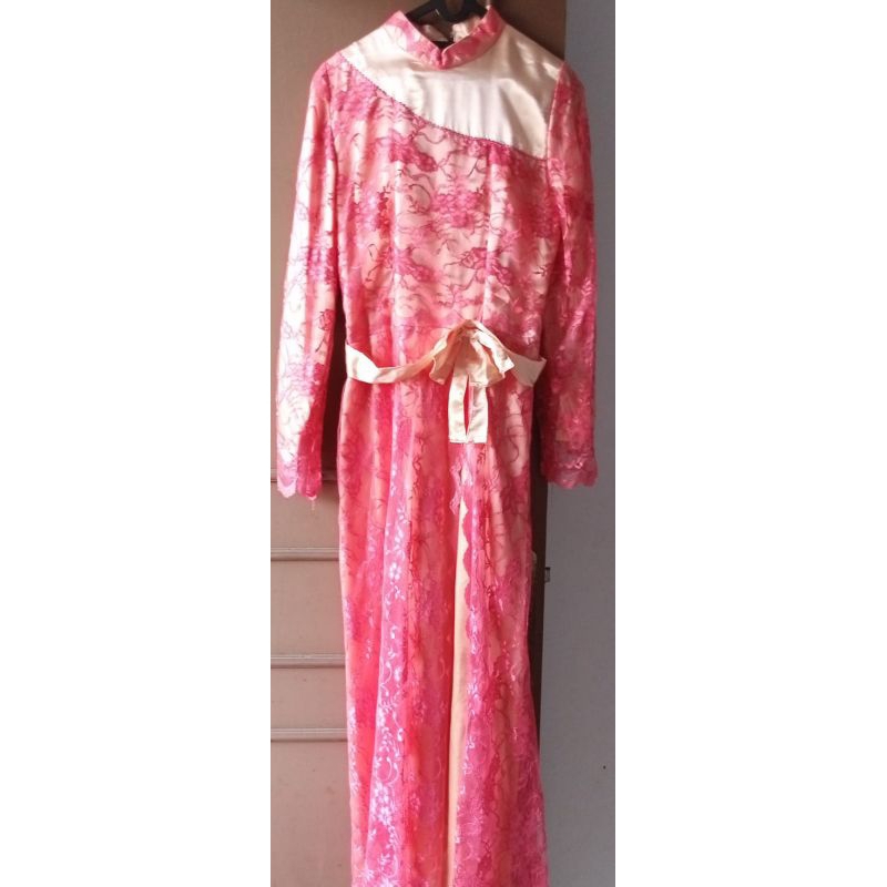 PRELOVED Kebaya Gamis Brukat Warna Pink Fanta
