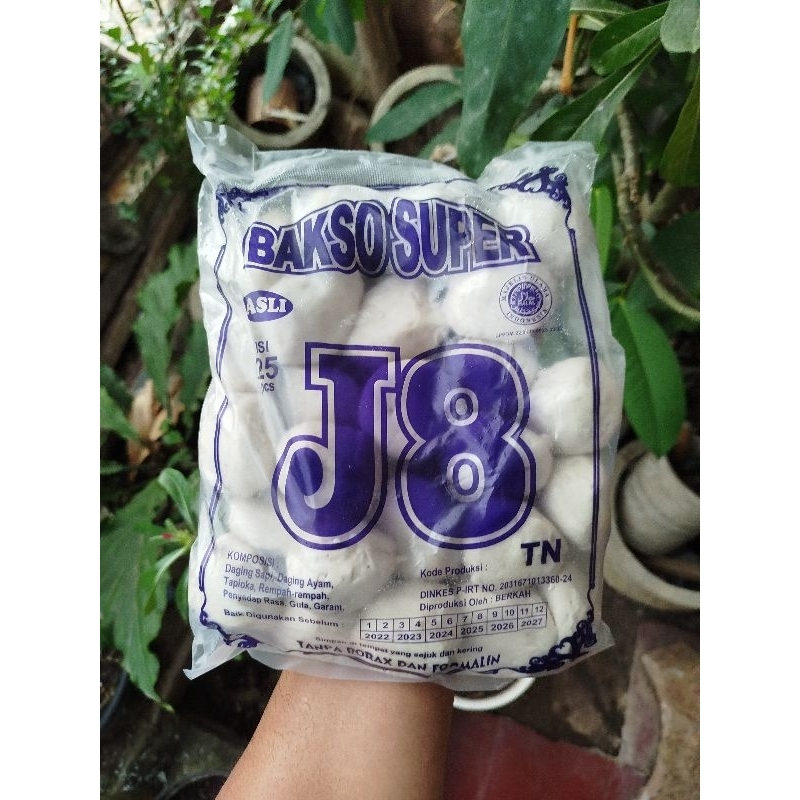 

J8 Bakso Sapi Super Besar Kombinasi (Isi 25pcs) Kemasan 1kg