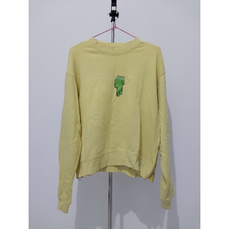 PRELOVED SWEATER TOPTEN