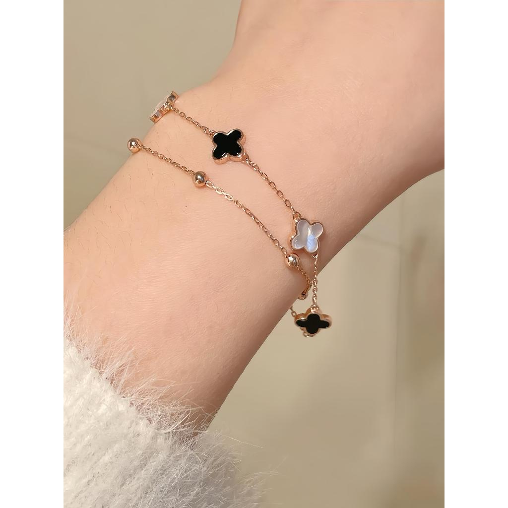 Gelang Clover Kecil 2 Layer Hitam Putih bolak Balik Titanium Anti Karat Untuk Harian Terlaris