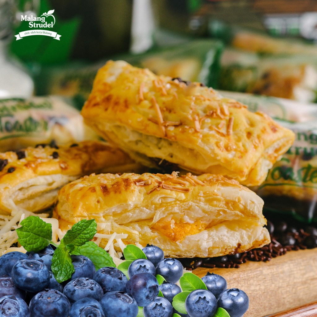 Malang Strudel Toaster Blueberry