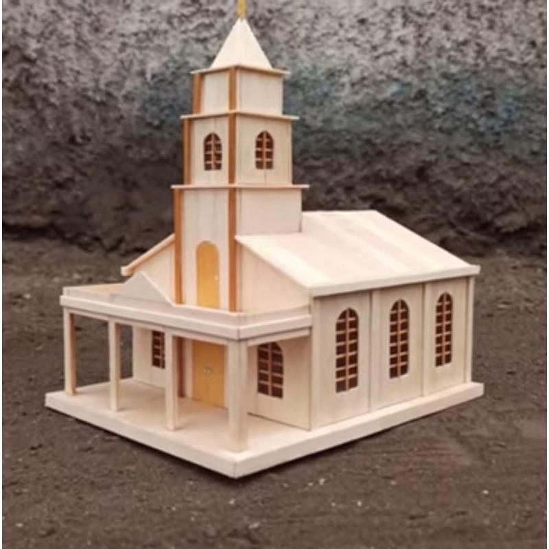 miniatur gereja ukuran besar