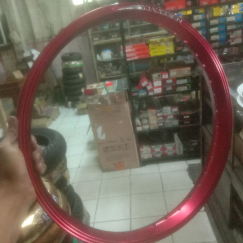 ring velg merk oxigen warna merah ukuran 140-17