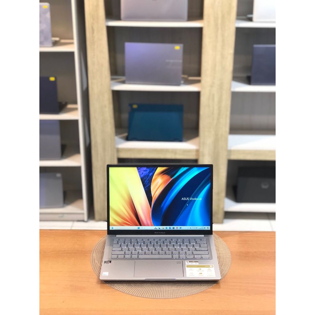 ASUS VIVOBOOK M1403Q | AMD RYZEN 7-5800HS | 16 GB | SSD 512  GB