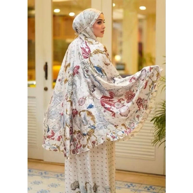 Mukena Buttonscarves Royale series white