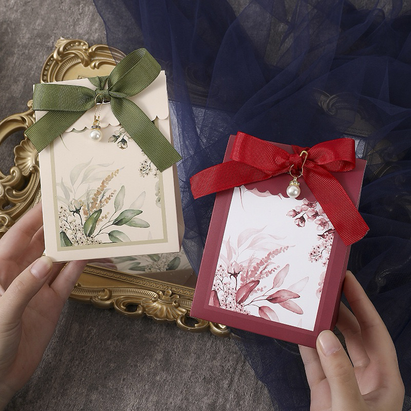 

Joyful Souvenir Bag Pita / Paper bag Best Gift Box / Kotak Coklat / Tas Hampers Wedding Goodie Box / Souvenir Bag Pernikahan Ulang Tahun Lamaran Sangjit Teapai / Candy Box Cookies / Kotak Permen Coklat Snack Wedding Birthday Party Red Gold Wed Premium