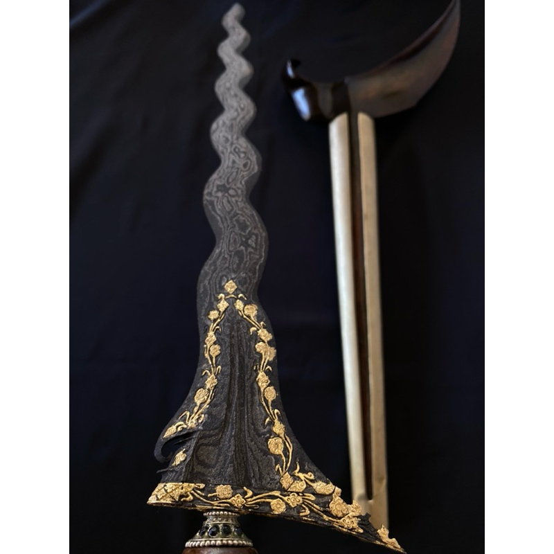 Keris Sengkelat Kinatah Emas Murni