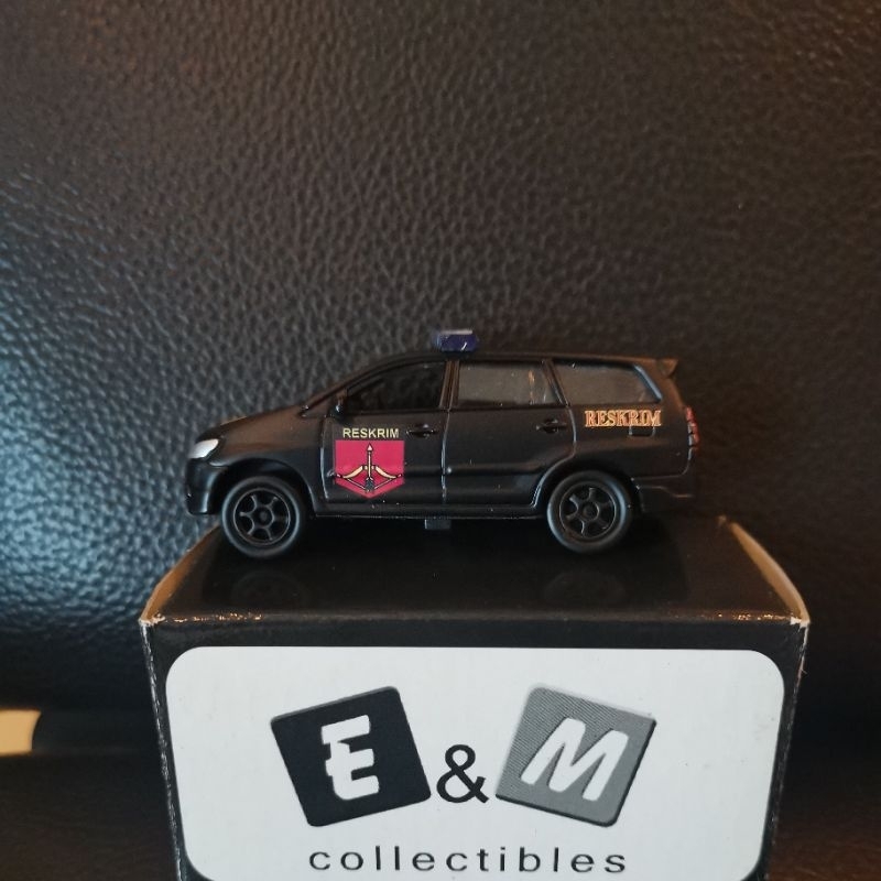 Welly 1 64 Toyota Innova Custom Polisi Reskrim Satreskrim