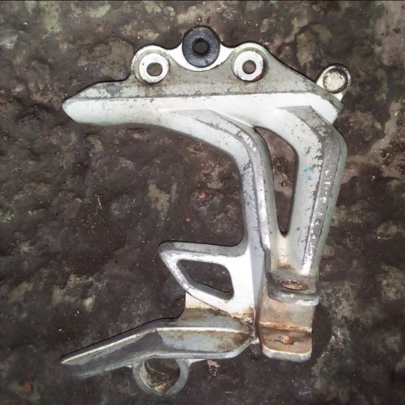footstep step belakang jupiter z robot 2010 2011 kanan ori