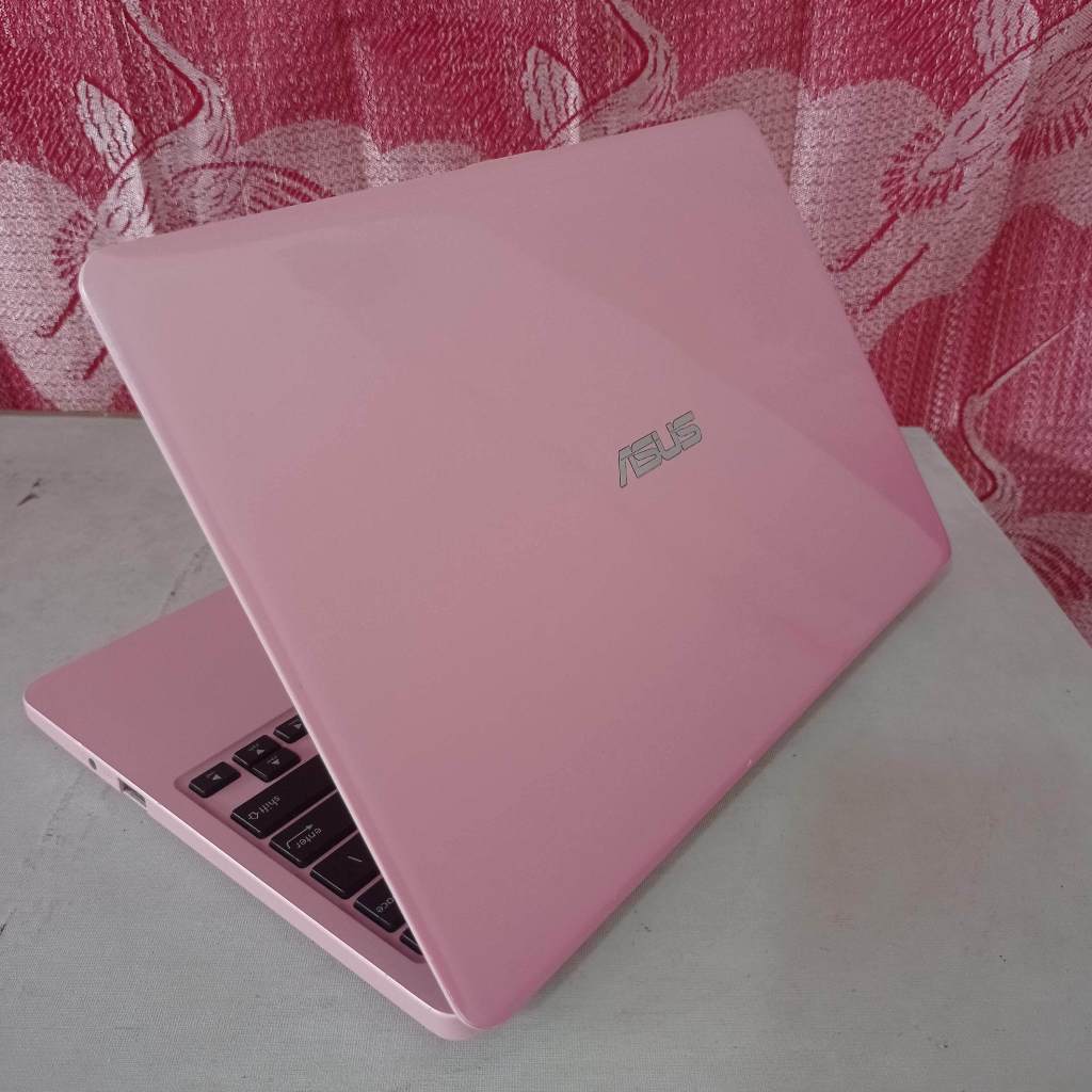 Notebook Asus E203M Warna Pink Rose Gold Slim Tipis SSD 128GB Tipis