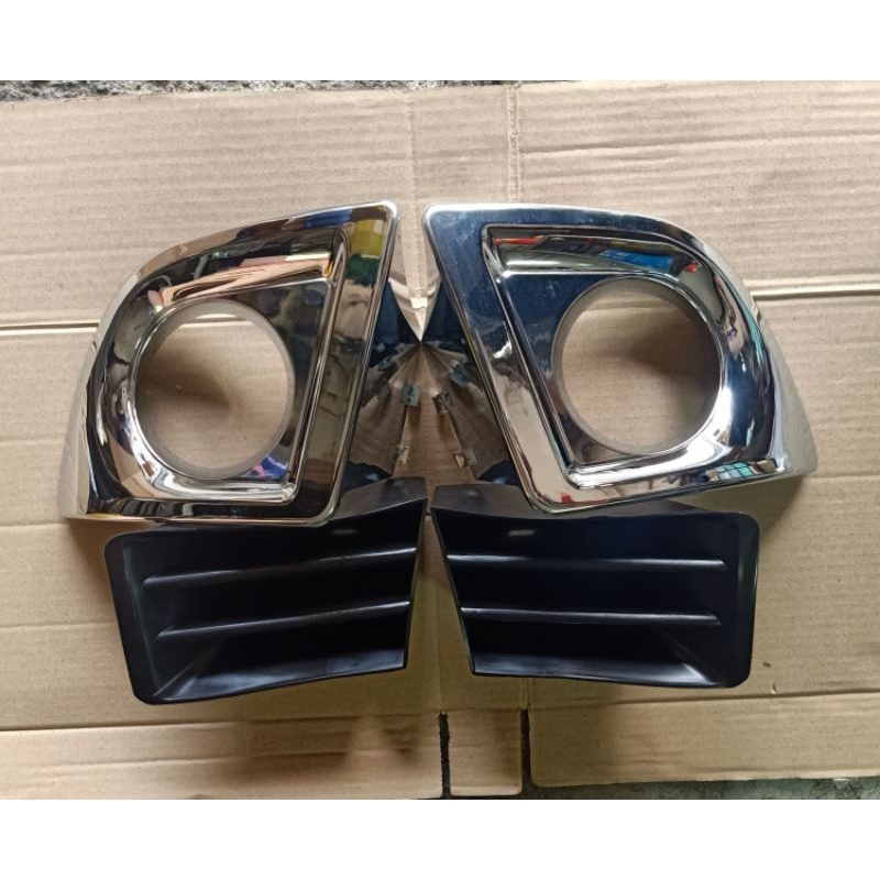 COVER FOGLAMP FOG LAMP RING FOGLAMP MOBIL TOYOTA AVANZA AVZ XENIA LAMA VVTI 2010