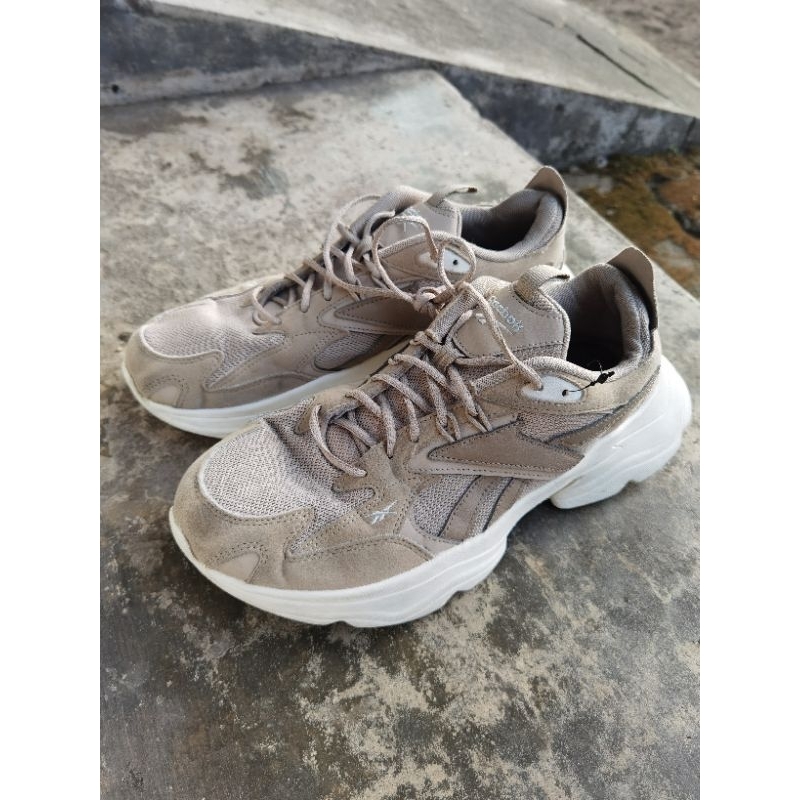 Sepatu Reebok Royal Bridge 4