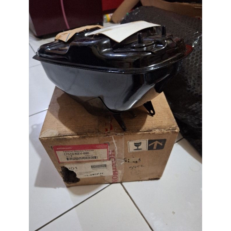 tangki tank bensin honda supra X Xx V 100 x lama original ahm honda 17510-KEV-880