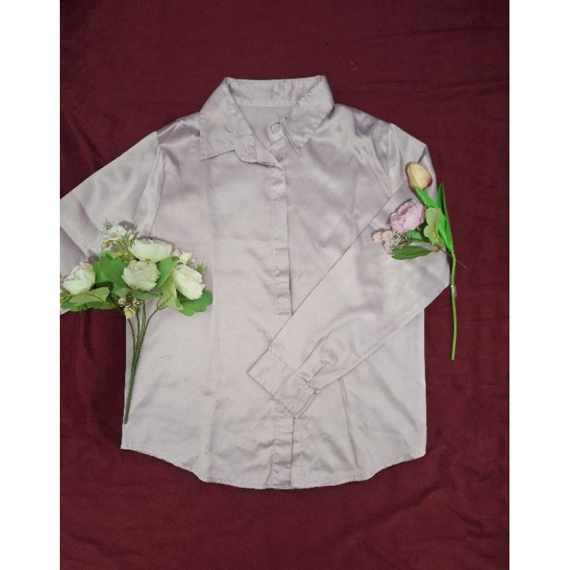 Preloved Kemeja Wanita Satin Pink