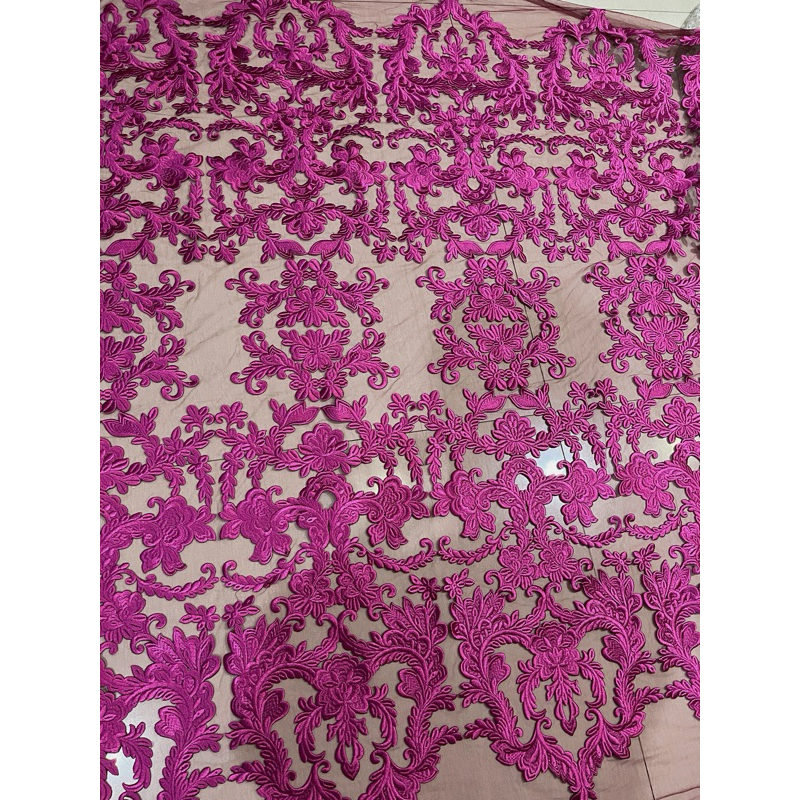 tile bordir tebal, tile motif, tile eliesaab, tile bordir