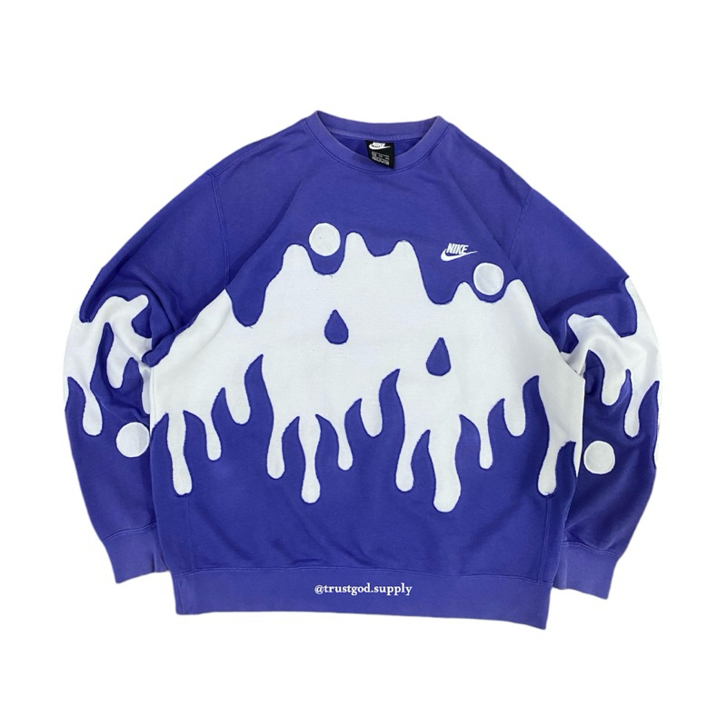 REWORKED NIKE FLAME CREWNECK