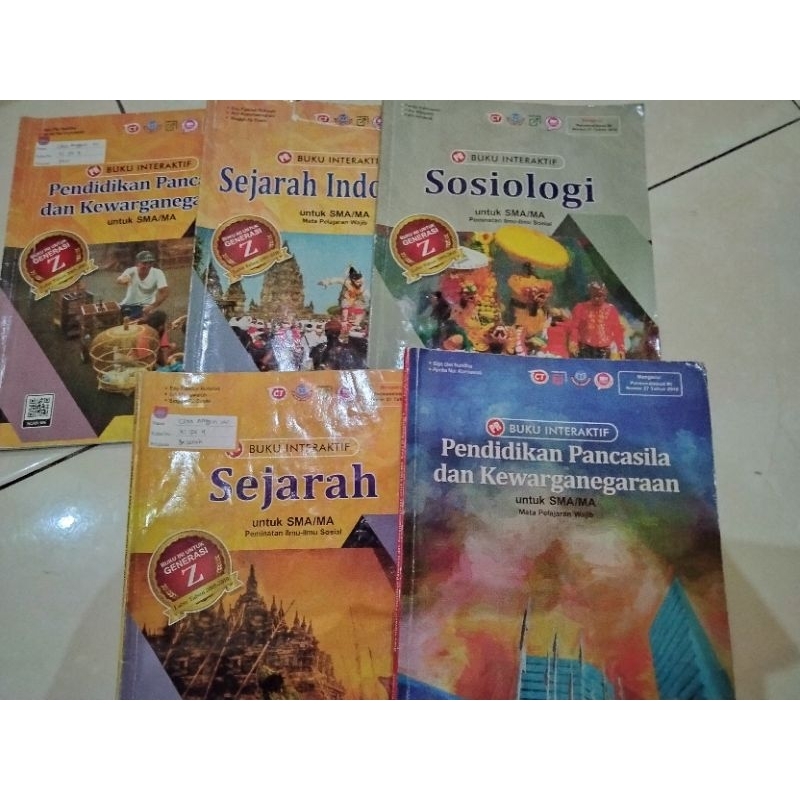 

[PRELOVED] BUKU INTAN PARIWARA KELAS 11 SEMESTER 1. PPKN, SEJARAH INDONESIA, SOSIOLOGI, SEJARAH