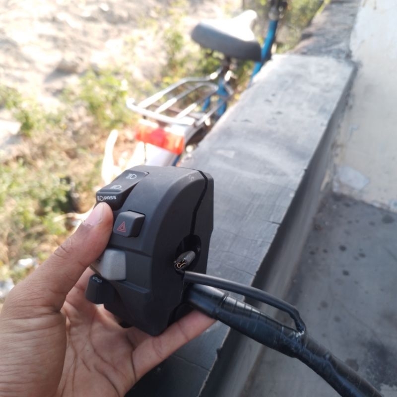 Holder kiri CBR100 Original Universal