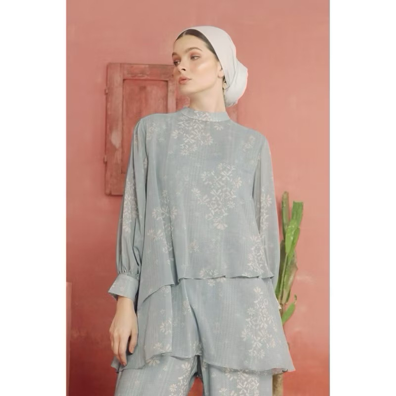 BJ x khanaan khanum blouse dusty blue size M NEW Bukan as is