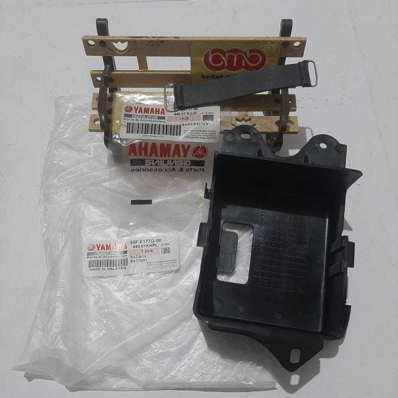 Yamaha RXZ RZR bok aki dengan karet ikat tali kaitannya accu box rubber strap
