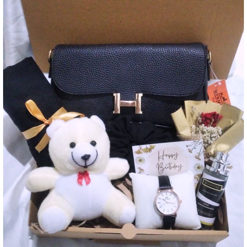

hampers kado cewek ulang tahun wisuda wedding anniversary sling bag hitam series