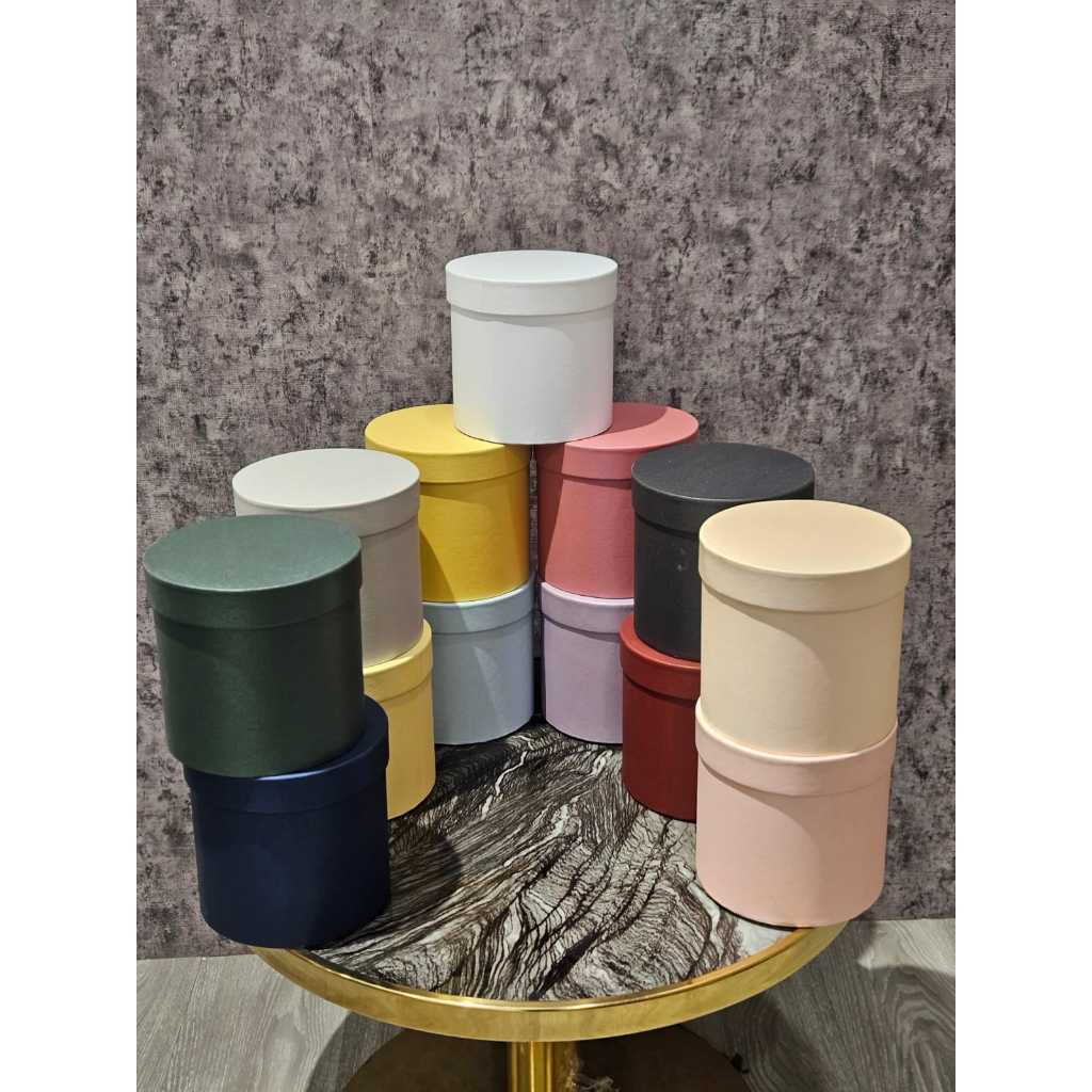 

Round Box / Diameter 30 CM Tinggi 18 CM / Kotak Box / Bloom Box / Flower Box / Box Kado