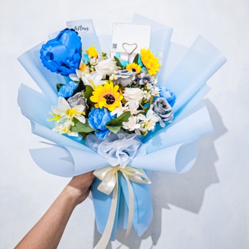

Bouquet bunga/Buket bunga murah/Buket wisuda/buket bunga untuk pacar/buket valentine