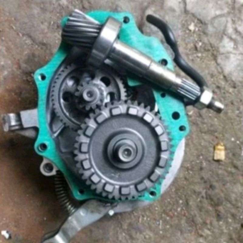 TRANSMISI BEAT ECO BEKAS ASLI COPOTAN TRANSMISI SCOOPY DONAT TRANSMISI BEAT ESP TRANSMISI BEAT POP