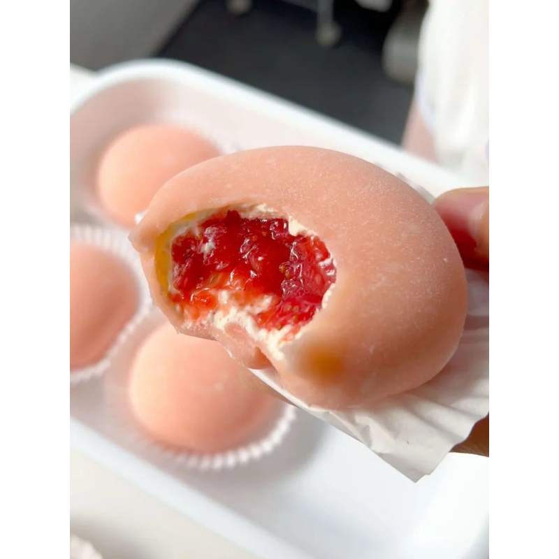 

mochi strawberry