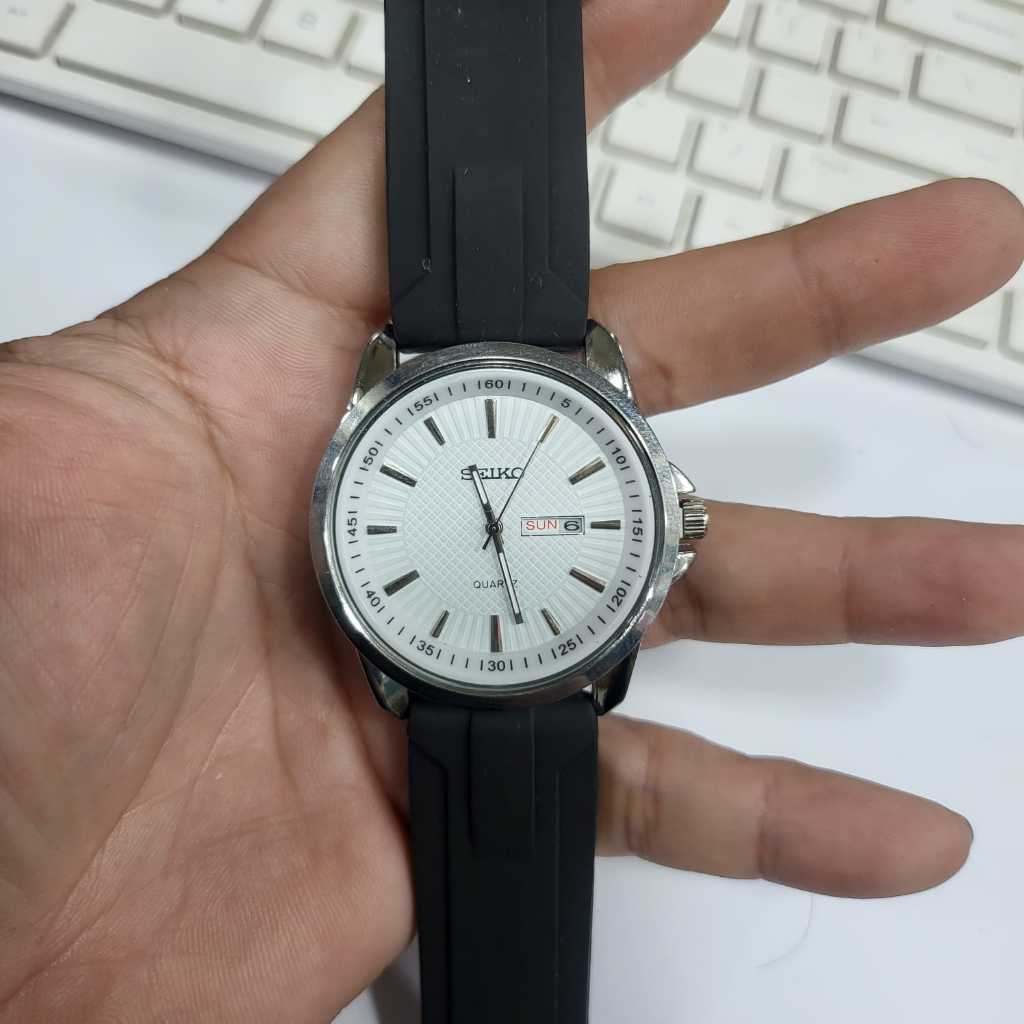 JAM TANGAN PRIA QUARTZ SEIKO TANGGAL AKTIF TALI RUBBER MM-0505 TERMURAH