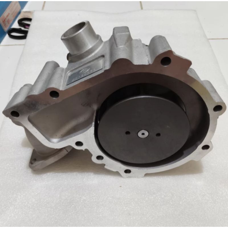 WATER PUMP ASSY 52235-52772 POMPA AIR UD TRUCK NISSAN QUESTER