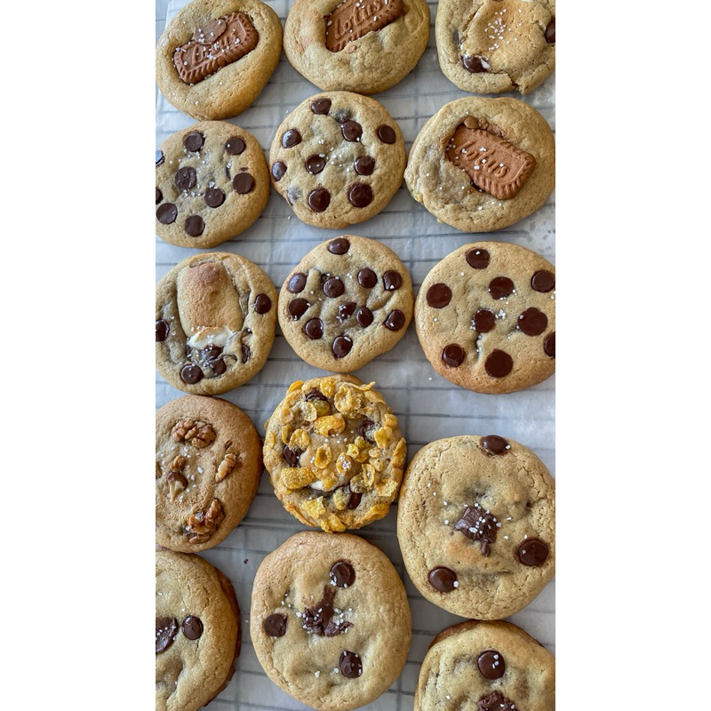 

Box of 4 Cookies | Soft Baked Cookies