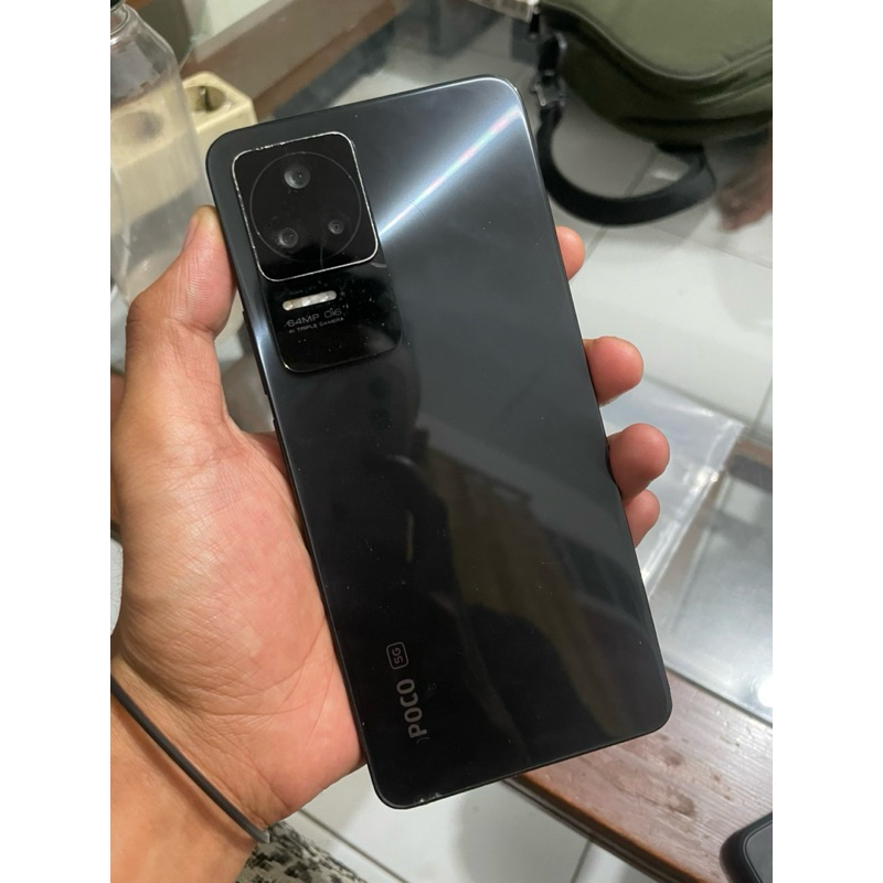 poco F4 6/128gb Minus
