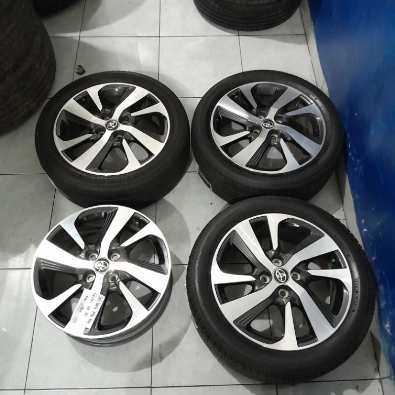 Velg Mobil Yaris Ring 16 Komplit Ban R16
