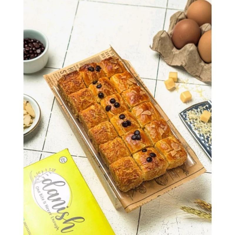 

Danish Lekker Holland/Boterkoek 20x10 Panggang Wangi Butter Lekker Holland by Danishdapurcake