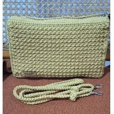 Tas hp rajut 2 ruang model persegi