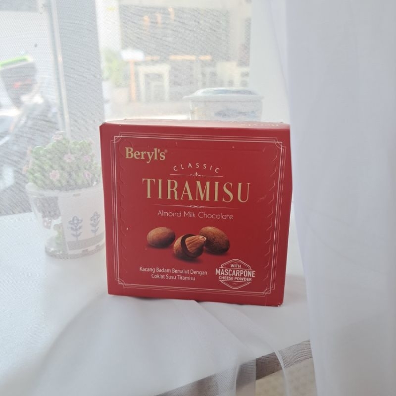 

Beryl's Almond Milk Chocolate Classic Tiramisu