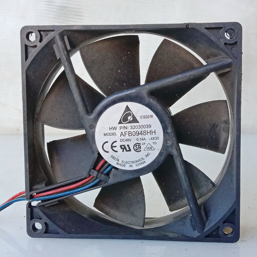 Fan Dc Brushless Delta AFB0948HH 48V 0.14A 9x9x2.5cm