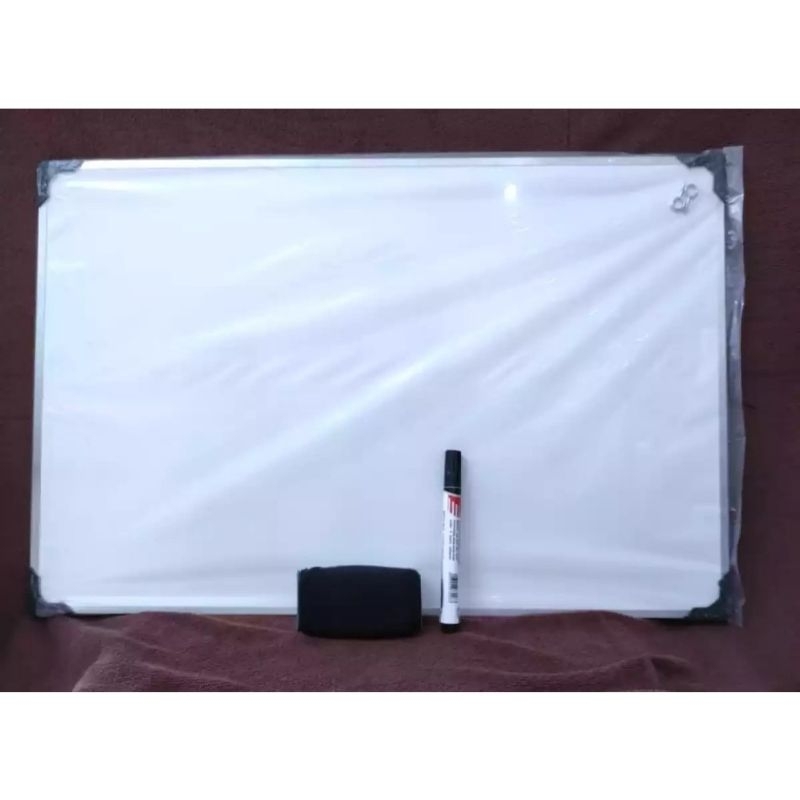 

Papan Tulis Whiteboard 40 X 60 Cm Gratis Spidol Dan Penghapus List Alumunium