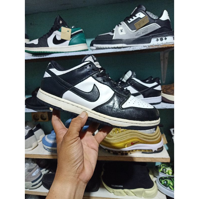 Sepatu Nike SB Dunk Low Pro Panda Size 44b( Second )
