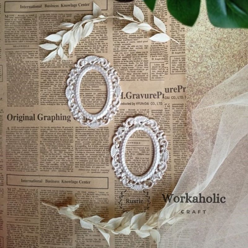Frame Resin Oval Putih Bahan Mahar Rustic
